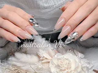 ネイル ✨Nailsalon Vi+✨のネイルデザイン