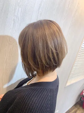 ショート カラー ヘアアレンジ HUENEST アカデミーサロンのヘアスタイル