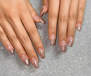 ネイル VIERU 🌈🎀💖のネイルデザイン