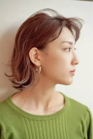 ミディアム カラー ナガス カズアキのヘアスタイル
