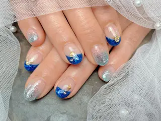 ネイル マジックミラー所属・マジック ミラーのネイルデザイン