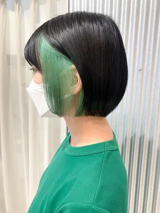 ショート カラー ヘアアレンジ yuka .のヘアスタイル