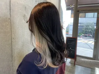 ロング カラー 齋藤 結愛のヘアスタイル