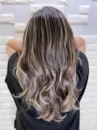 セミロング カラー ヘアアレンジ 次世代シールエクステ 錦糸町 小泉 朋之のヘアスタイル