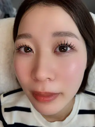 マツエク・マツパ miien(SALONVILLAGE内)所属・MOE /渋谷・明治神宮前のマツエク・マツパデザイン