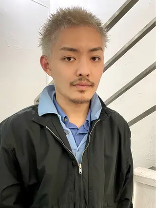 ショート カラー メンズ スパイラルパーマ 🌐hina⭐️のヘアスタイル