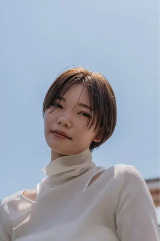 ショート カラー ツジガキ ユウスケのヘアスタイル