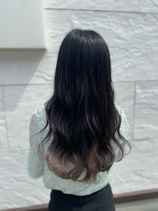 ロング カラー 山西 真琴のヘアスタイル