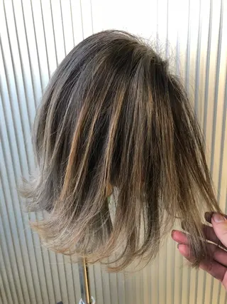 ミディアム カラー タナカ タクヤのヘアスタイル