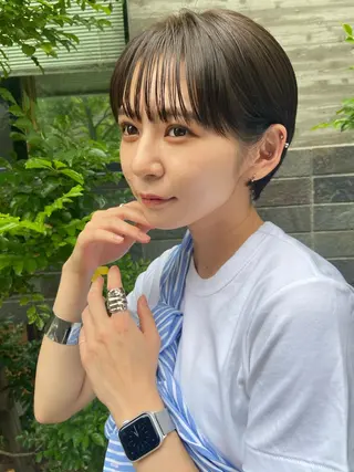 ショート カラー 小林 叶佳のヘアスタイル