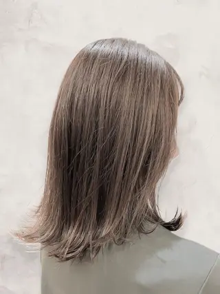 ミディアム カラー グレージュ×レイヤー 藤生 和宏のヘアスタイル