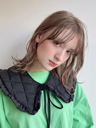 ミディアム カラー 梅田美容室 山崎海波のヘアスタイル