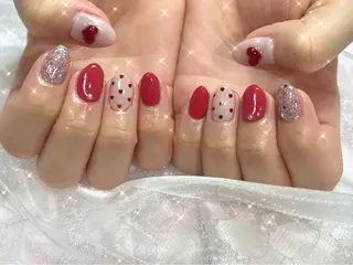 ネイル yume 大人ガーリーネイルのネイルデザイン