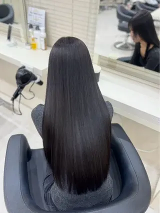 ロング 近藤 芽依のヘアスタイル