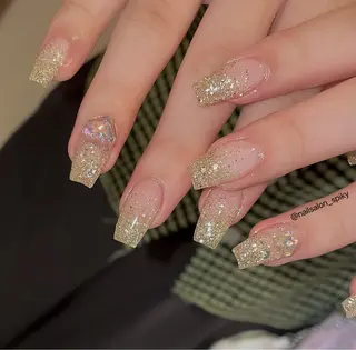 ネイル Spiky とうげ ふうかのネイルデザイン