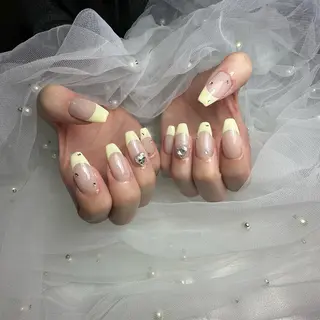 ネイル 里見 麗のネイルデザイン