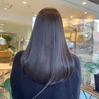 セミロング カラー コバヤシ リョウのヘアスタイル