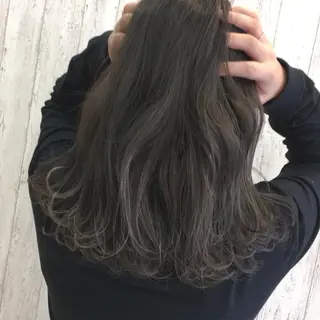 セミロング カラー Kaede .のヘアスタイル