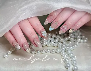 ネイル ✨Nailsalon Vi+✨のネイルデザイン