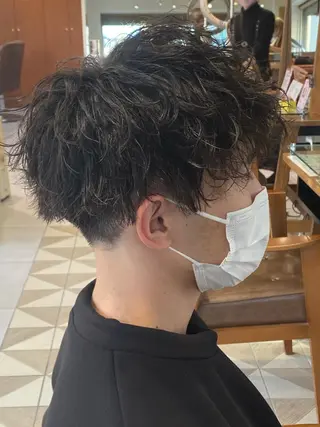 ショート カラー パーマ ヘアアレンジ メンズ メンズパーマの巨匠 鈴木純のヘアスタイル