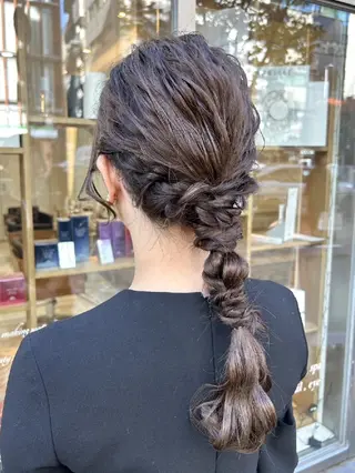 ロング ヘアアレンジ MIYU/透明感 渋谷/ベージュカラーのヘアスタイル