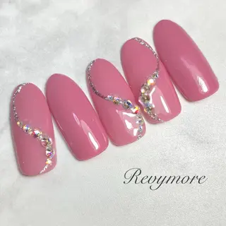 ミディアム ネイル nail salon Revymoreのネイルデザイン