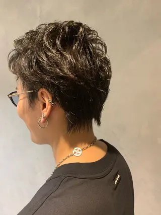 ショート カラー 美髪ストレート AOYAGIのヘアスタイル