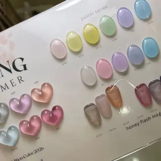 ネイル エルバイノリコ 嶋岡のネイルデザイン