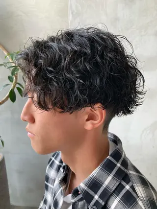 ショート パーマ メンズ 波巻きスパイラルパー マ/シャドウパーマ駿のヘアスタイル