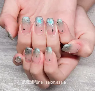 ネイル R inのネイルデザイン