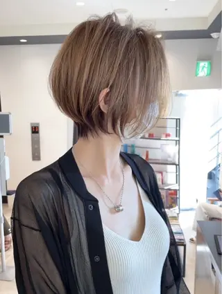 ショート カラー 🥣安野祥華 銀座大人ショート🥣のヘアスタイル
