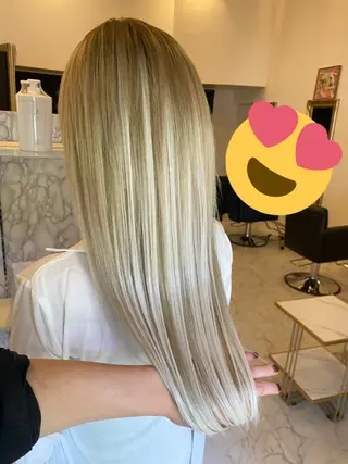 ロング ケアブリーチ&シール エクステの店和田翔莉のヘアスタイル