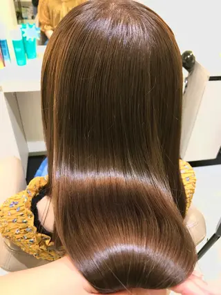 セミロング カラー 清藤綾/脱白髪染め 白髪ぼかしハイライトのヘアスタイル