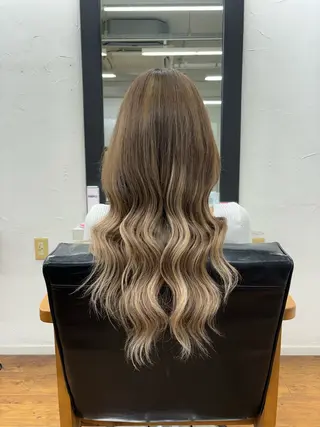 ロング 香野 優子のヘアスタイル