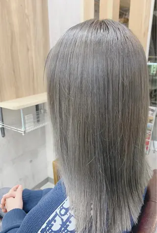 セミロング カラー memento 斎藤大覚のヘアスタイル