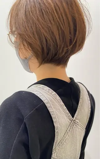 ショート カラー 田中 あやなのヘアスタイル