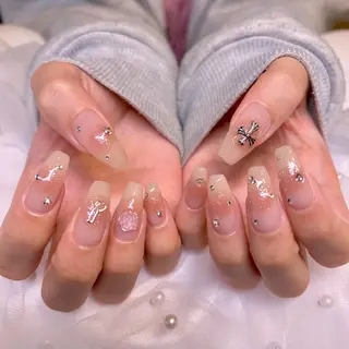 ネイル nail salon e'mu💐のネイルデザイン