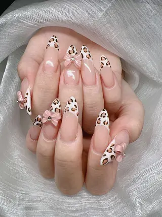 ネイル Lee Nailsのネイルデザイン