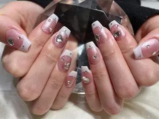 ネイル マツエク・マツパ アイブロウ Nail&eye Belire 新宿のネイルデザイン