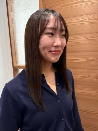 セミロング momo 札幌美容師のヘアスタイル