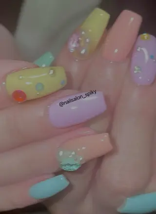 ネイル Spiky とうげ ふうかのネイルデザイン