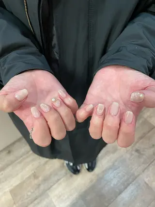 ネイル はばすみれ🎀ﾈｲﾙ 光ﾌｪｲｼｬﾙ ﾍｱのネイルデザイン