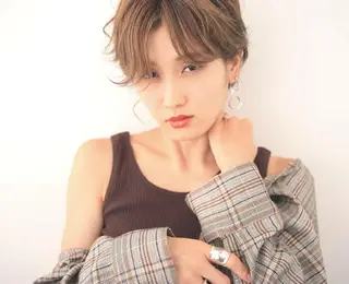 ショート カラー 新生活応援★半額/ 25歳以下　“内間”のヘアスタイル