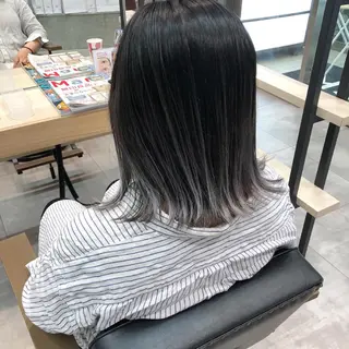 ミディアム カラー パーマ ヘアアレンジ ハイトーン特化🤍 浦住のヘアスタイル