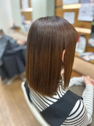 ミディアム 神谷 千明のヘアスタイル