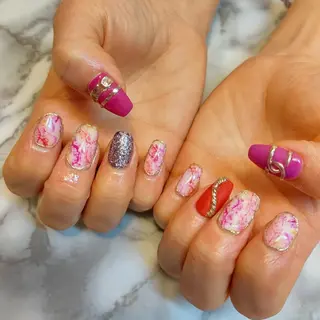 ネイル ジェヌインネイル 河内のネイルデザイン