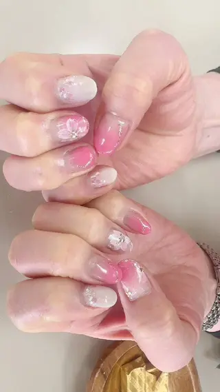 ネイル Fleur 【フルール】のネイルデザイン