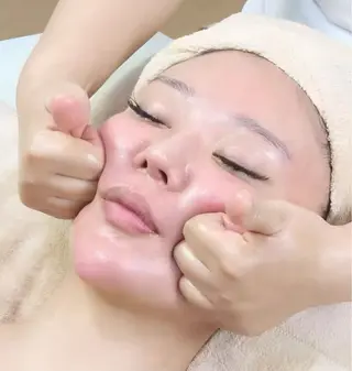 小顔コルギ・美肌 グラシーズのエステ・リラクイメージ