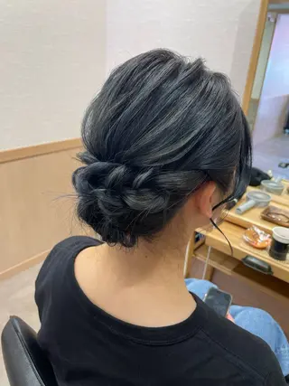 セミロング ヘアアレンジ miho 🌼🌼🌼のヘアスタイル