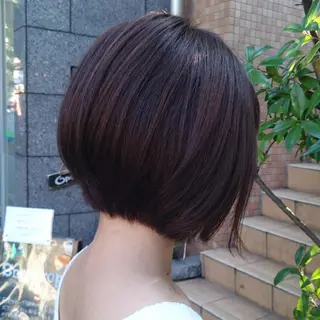 ショート カラー 井上 涼花のヘアスタイル